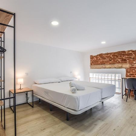 Apartamentos Reformados Bernabeu Madrid Bagian luar foto