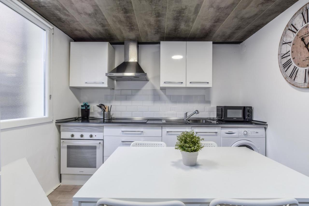 Apartamentos Reformados Bernabeu Madrid Bagian luar foto