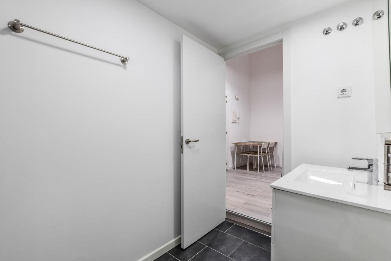 Apartamentos Reformados Bernabeu Madrid Bagian luar foto