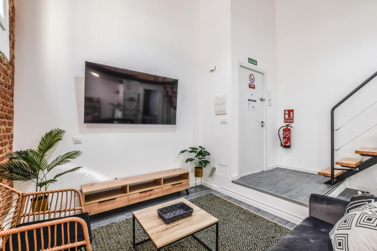 Apartamentos Reformados Bernabeu Madrid Bagian luar foto